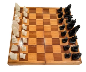 Vintage Mexican Aztec Onyx Inlay Wood Chess Set - Picture 1 of 23