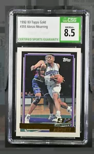 Carta rookie 1992-93 Alonzo Mourning Topps oro RC #393 classificata CSG 8,5 quasi nuova come nuova + - Foto 1 di 2