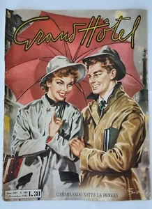 19531205 - GRAND HOTEL - NR.389 A.VIII - 05.12.1953 - ZU Fuß im regen - Bild 1 von 1