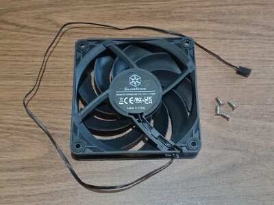 Silverstone VS120B-F LOW NOISE HYDRAULIC BEARING 3PIN 120mm Fan - Image 1 of 3
