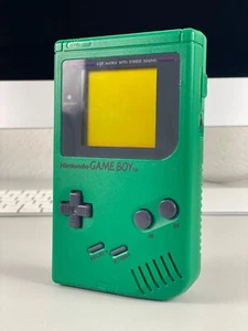 NINTENDO GAMEBOY Classic DMG-01 Special Edition VERDE + GIOCO & CUSTODIA - Foto 1 di 9