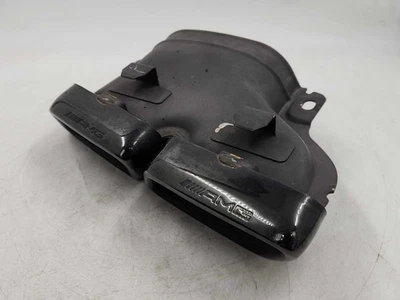 Mercedes C63S AMG W205 2017 silenciador de escape izquierdo punta de tubo de escape negro Foto 1 de 4