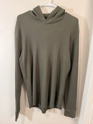 Vince Men’s Lightweight Thermal Waffle Knit Green Long sleeve Pullover Sz M NWT - Image 1 of 4