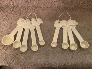 Two Sets Of Paula Deen Rooster Nesting Measuring Spoons. 1 Set Is Missing Tbsp - Picture 1 of 4