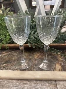 Discontinued "Diamant" by Cristal D'Arques-Durand One 8oz Luminarc Wine Glasses - Picture 1 of 3