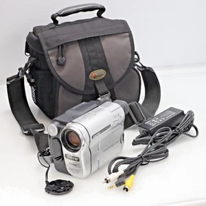 Sony CCD-TRV138 NTSC Hi8 Handycam Camcorder/ Video Transfer Tested Working - Picture 1 of 17