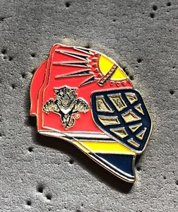 Florida Panthers Goalie Mask NHL Hockey Pin - Imagen 1 de 1