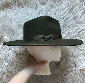 Farbmangel Waldgrün Wolle Rancher Fedora Ripsband Schleife Akzent Hut EUC Größe S - Bild 1 von 12
