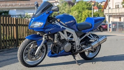 Suzuki SV 1000 S - Bild 1 von 4