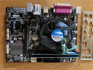 Gigabyte GA- H81M DS2 rev 1.0, i7 4770S cpu, 16 Go RAM DDR3, refroidisseur, plaque arrière - Photo 1/16