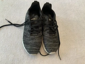 adidas shoes Women Size 11.  SKU 2549 - Picture 1 of 5
