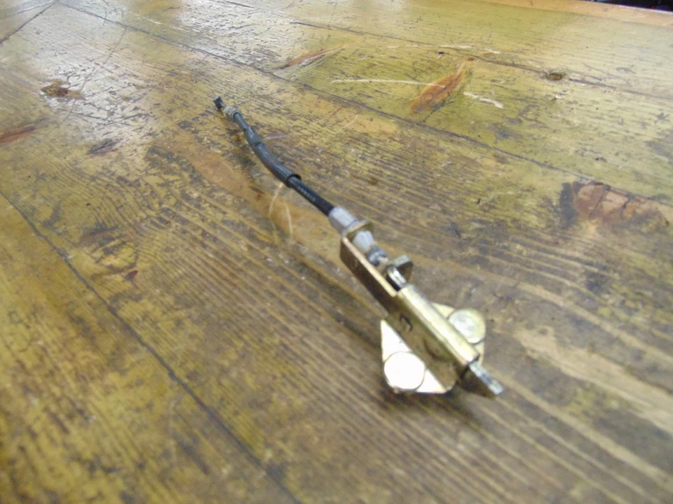 CABLE ASIENTO YAMAHA YZF600R THUNDERCAT Foto 1 de 1