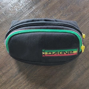 Dakine Fanny Pack Rasta 3 Zipper Belt Bag Hip Waist Black Green Yellow Red - Picture 1 of 5