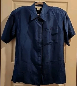 Casual Corner 100% Silk Women's S Shirt Short Sleeves Button Front Collar Blue - Picture 1 of 9