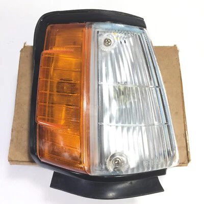 Luz de canto frontal direita aftermarket para Toyota Corolla AE80 1983-1985 - Imagem 1 de 4