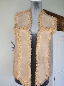 Vintage Suede Crochet Women’s Vest Pale Peach Size Small Boho Festival - Picture 1 of 13