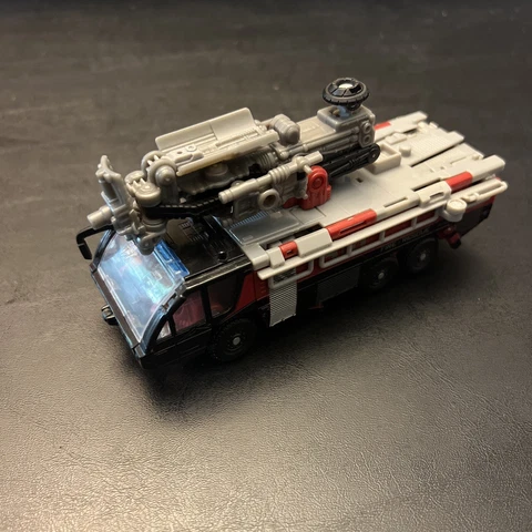 Transformers Dark of the Moon DOTM Sentinel Prime Voyager Class Near Complete T9 Cover