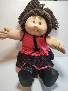 Vintage Cabbage Patch Kids Puppe 1978-1982 braune Haare & Augen Original Cpk Kleidung - Bild 1 von 5