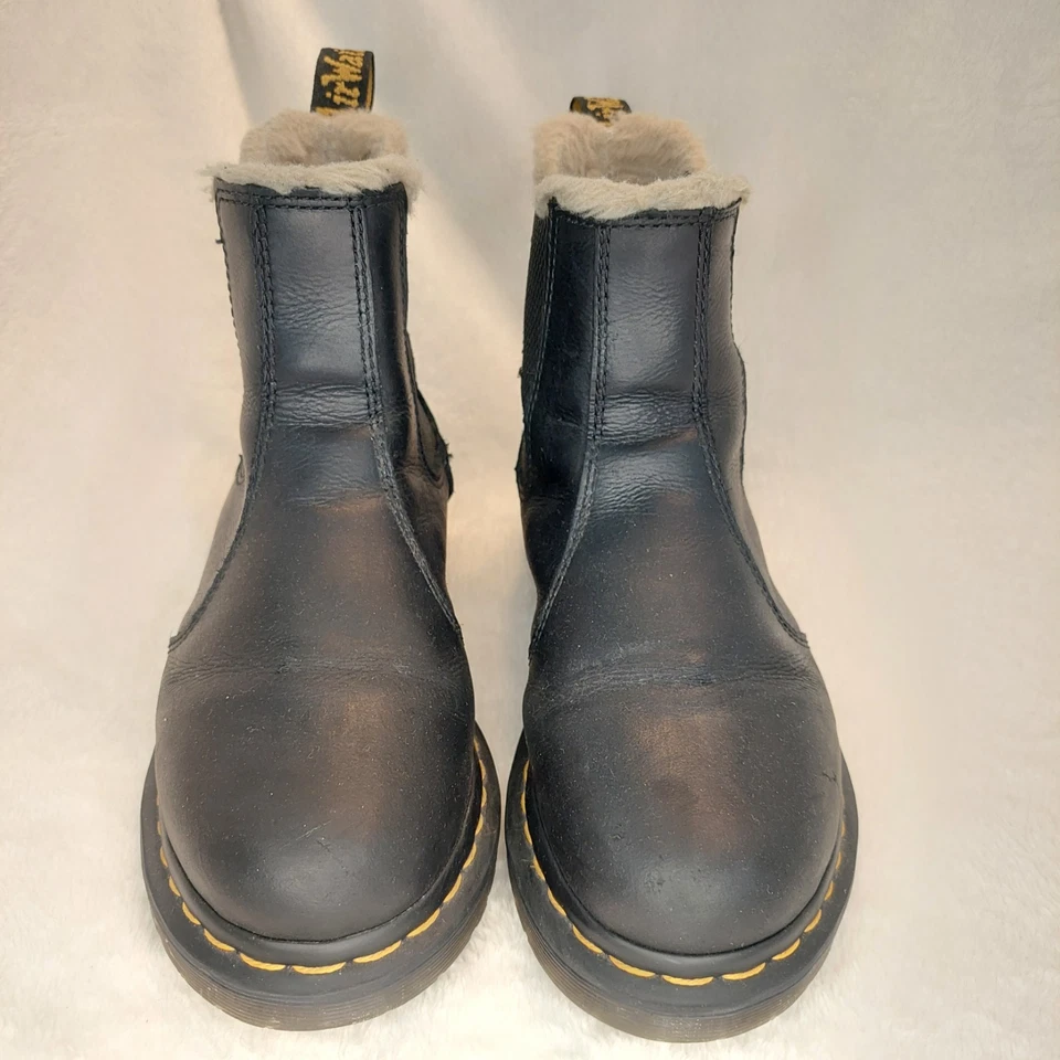 Dr Martens Leonore Chelsea Boots Women 7 Black Smooth Fur Punk Goth Shoes 2976 - Image 1 of 4