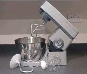 Kenwood Chef Classic - KM400 - With Accessories. PLEASE READ, ISSUE WITH LEAD! - Picture 1 of 14