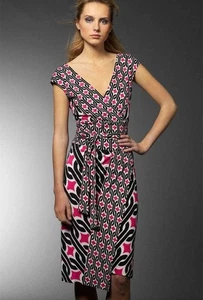 Vestido envolvente de seda Diane Von Furstenberg talla 0 midi rosa sauce negro estampado de cadena - Imagen 1 de 20