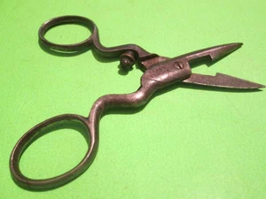 ANTIQUE Hilger & Sons Vintage Button Hole SEWING Scissors Made in Germany - Picture 1 of 2