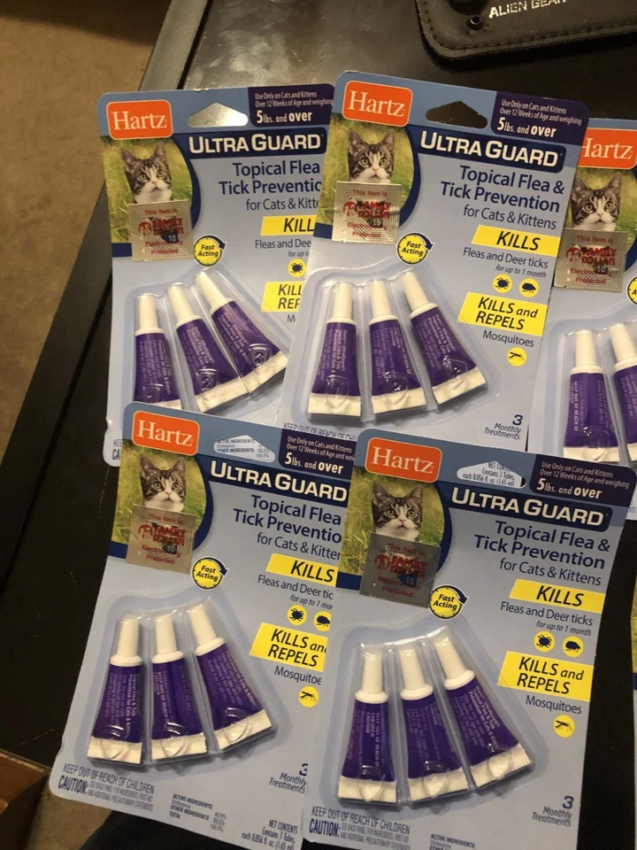 Hartz UltraGuard 跳蚤蜱滴适用于猫和小猫,5 磅及以上,17 克拉 — 第 1/1 张图片