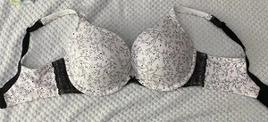 Cacique, White Lace Trim Padded Plunge Bra with Underwire Support, size 38DD - Picture 1 of 6