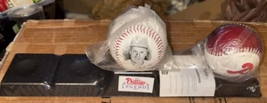 1995 Phillies Legends Ball Display With Phillies And Richie Ashburn Balls - Picture 1 of 4