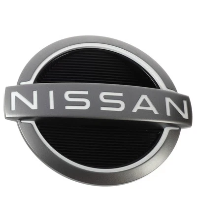 NUEVO OEM Nissan 2022-2025 Frontier Radiador Rejilla Emblema Ornamento 62890-9BU1A Foto 1 de 4