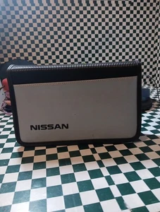 Nissan Case Owners Manual Case - Foto 1 di 4