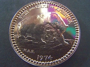 1974 Jefferson City Buzzards POLAR BEAR+CUB (HAS) Copper Mardi Gras Doubloon - Picture 1 of 2