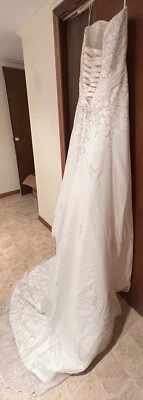 Size 22 Mori Lee Strapless A-line Wedding Dress w/ sweetheart neckline - Image 1 of 4