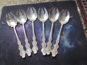 *6 Flemish” Pattern Rogers & Bros Silverplate Ice Cream Fork Spoon Mono S - Picture 1 of 5