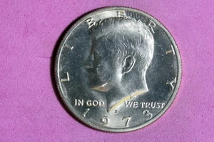 ESTATE FIND 1973 - D KENNEDY HALF DOLLAR!! #N04776 - Picture 1 of 2
