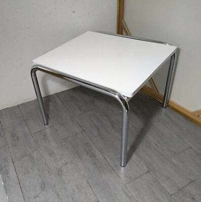 Mesa de fórmica blanca cromada tubular estilo Bauhaus moderna vintage de mediados de siglo W36 Foto 1 de 4