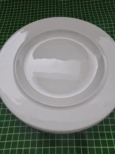 4 X Alessi La Bella Tavola Ettore Sottsass 1993 minimalist white plates 20.5cm - Picture 1 of 3