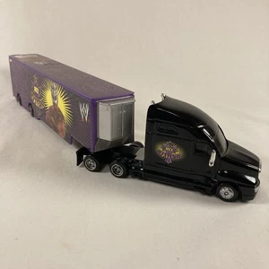 Hot Wheels WWE 619 Rey Mysterio Diecast Semi Tractor Trailer Truck 2010 Wrestle - Bild 1 von 12