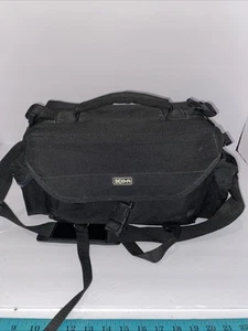 Koa 13x8x6 Nylon Camera Case With Shoulder Strap - Picture 1 of 4