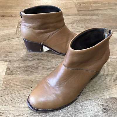 TOMS Brown Ankle Wedge Booties Boots Back Zip Women’s 6.5 - Image 1 of 4