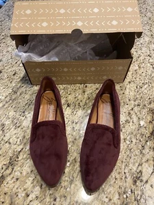 Woman’s New Zodiac Hill Slip On Pointed Toe Loafers Wine Maroon Women’s Size 8 - Picture 1 of 4