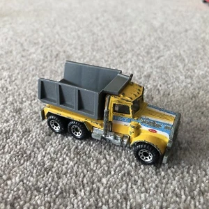 Matchbox MB23 Peterbilt Dumper Yellow Diecast Toy Truck Car, Pace, Scale 1:80 - Picture 1 of 5