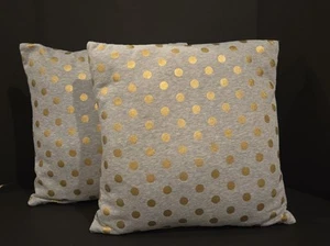Bloomingville 17" Quadrat Dekokissen Baumwollmischung Grau mit Goldpunkten - Bild 1 von 6