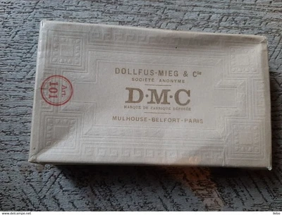 boite ancienne neuve scellée  DMC  fil à broder blanc neige 12 écheveveaux - Image 1 of 3