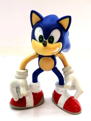 Estatuilla Blue Sonic 2000 Sega Toy Island 8,5" de alto hecha de plástico duro Foto 1 de 4