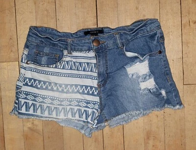 Shorts jeans feminino Forever 21 corte desgastado asteca e azul tamanho 27 - Imagem 1 de 3