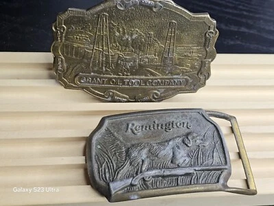 DE COLECCIÓN LATÓN 1974 REMINGTON ARMS Co Hebilla de cinturón/Latón Grant Oil Tool Co Lote O 2 Foto 1 de 4
