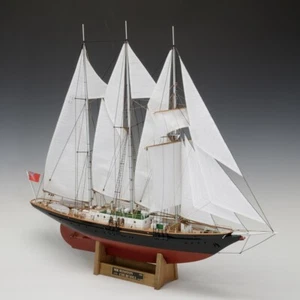 Woody Joe Sir Winston Churchill Holzmodellbausatz 1/75 (ohne Lackierung) Neu - Bild 1 von 11