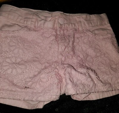 Cute Childrens Place Flower Shorts Size 6x/7 - Image 1 of 3
