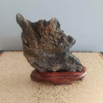 Pequeña piedra de visualización natural japonesa SUISEKI 3,5 pulgadas de alto forma de montaña BONSAI Foto 1 de 3